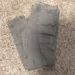 Gap Super Skinny Khaki Pants